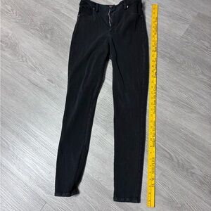 VETTA Black Skinny Jeans - High-Rise Slim Fit